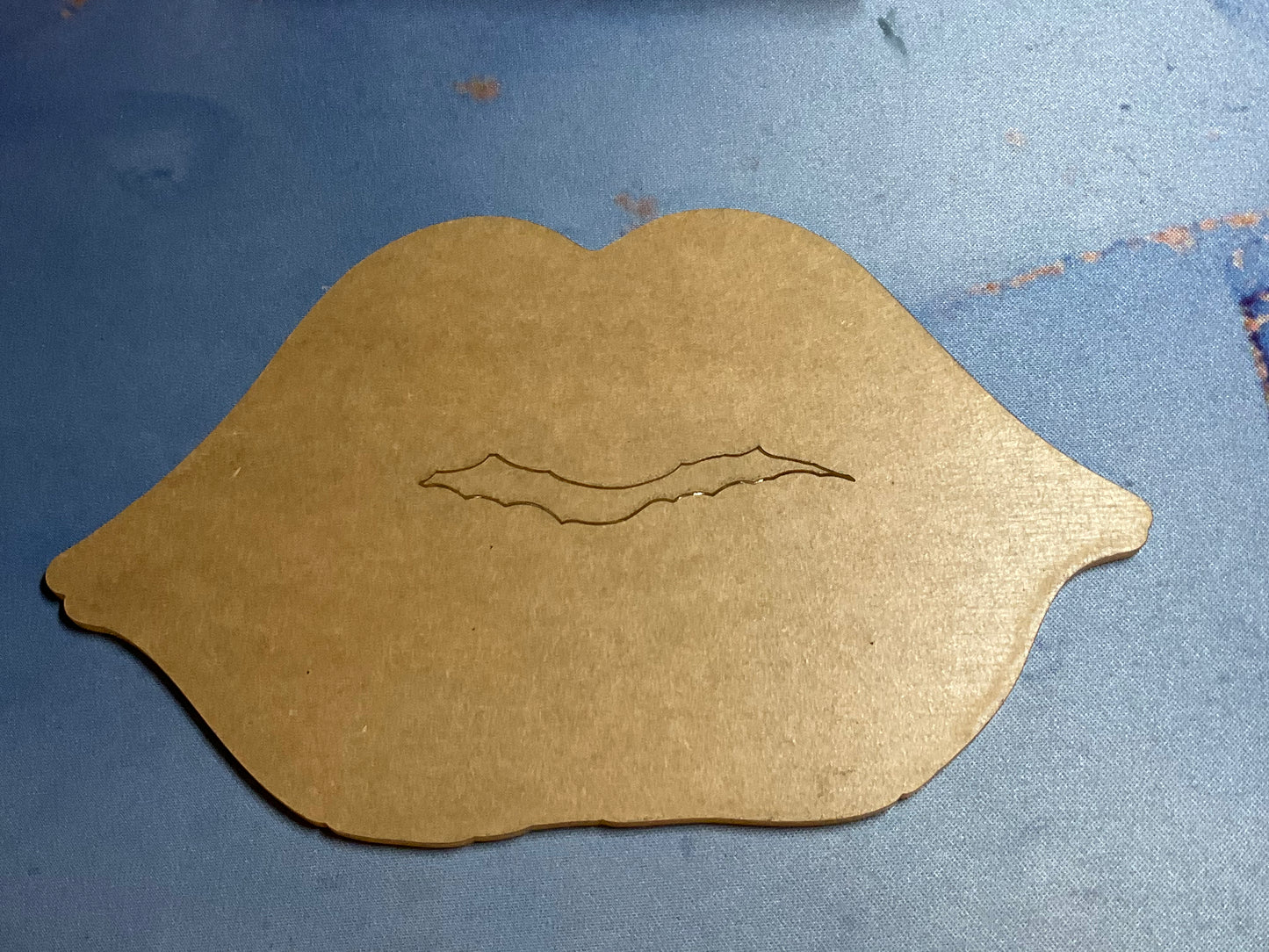 Lips w/Acrylic Back - Sublimation Acrylic