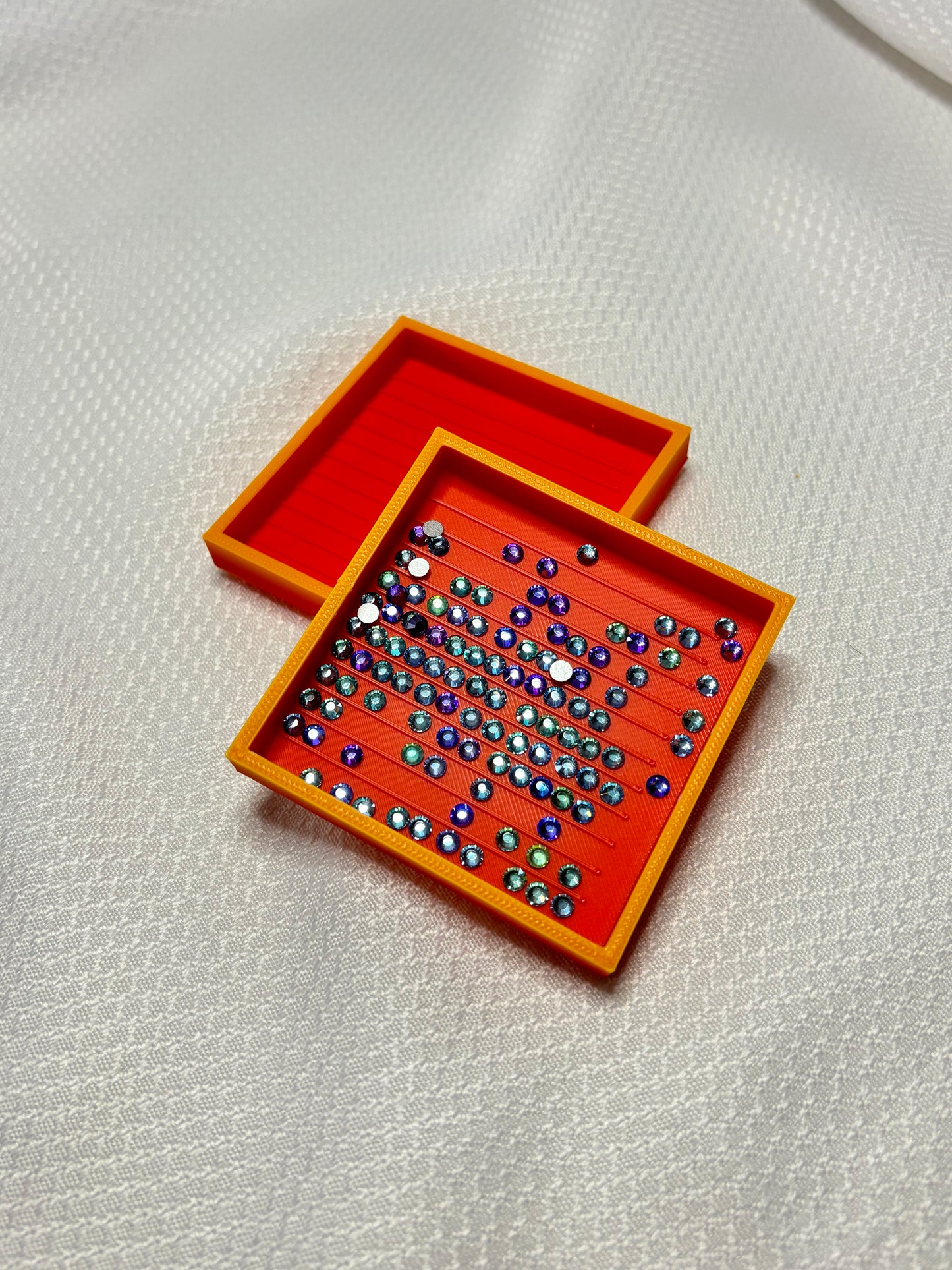 Bandeja para pintar con diamantes y diamantes de imitación Square Up de ~5,75"
